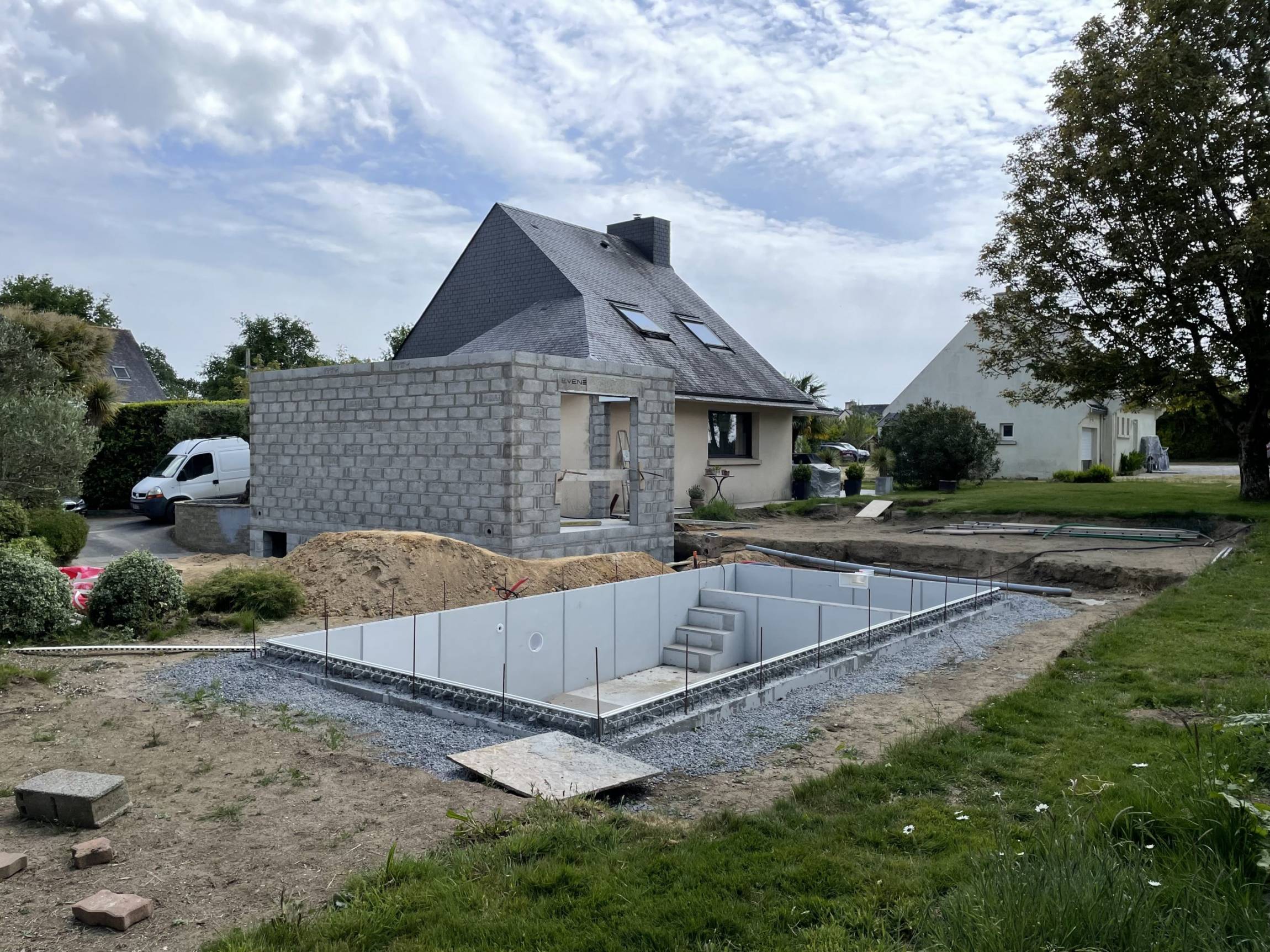2 Extensions sur la commune de Ploeren (37)